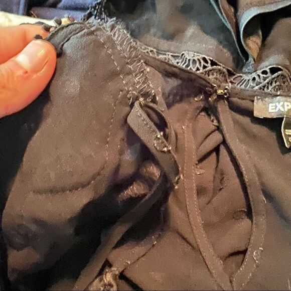 Express black lined romper‎ - Picture 4 of 12